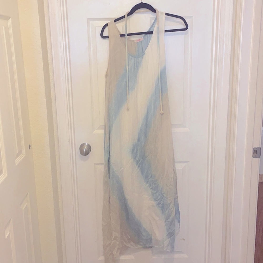 Below the knee sun dress